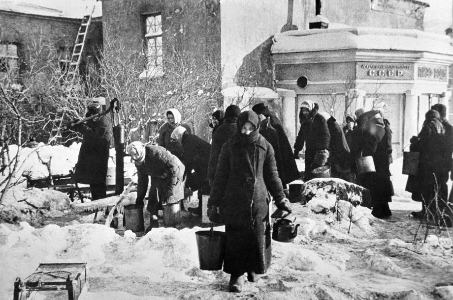 Стихи о блокаде для детей – читать о подвиге Ленинграда